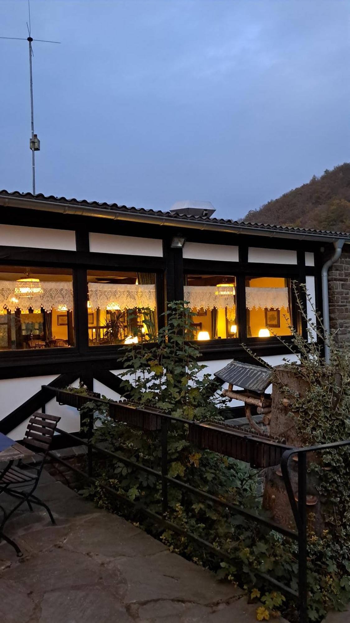 Hotel-Restaurant Tannenhof Ahrbruck Екстериор снимка